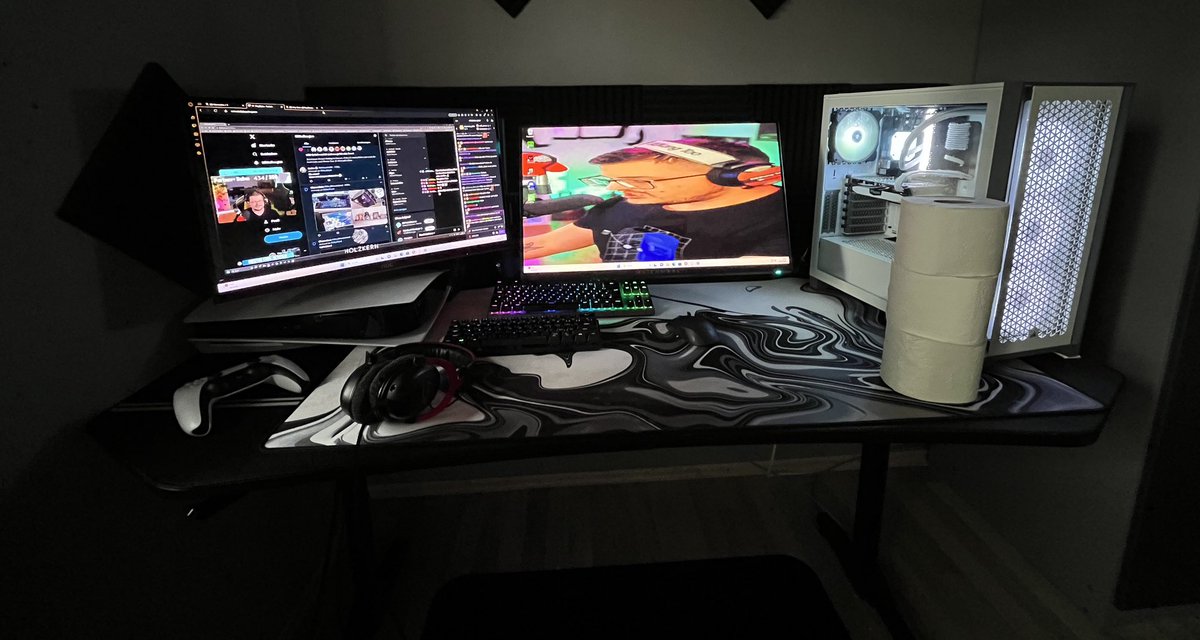 Naru_771's tweet photo. @HeyStani Stan bin dein größter Van #SetupForStan https://t.co/zUlS3oQihI