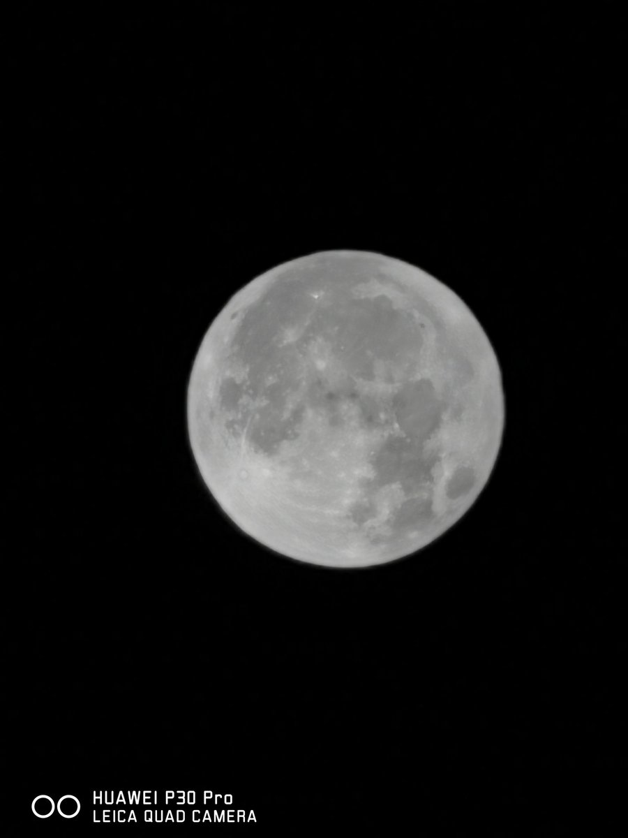 NicolasPln31's tweet photo. La luna del Tolosa 😍😍😍 https://t.co/VCMUhBi6vM