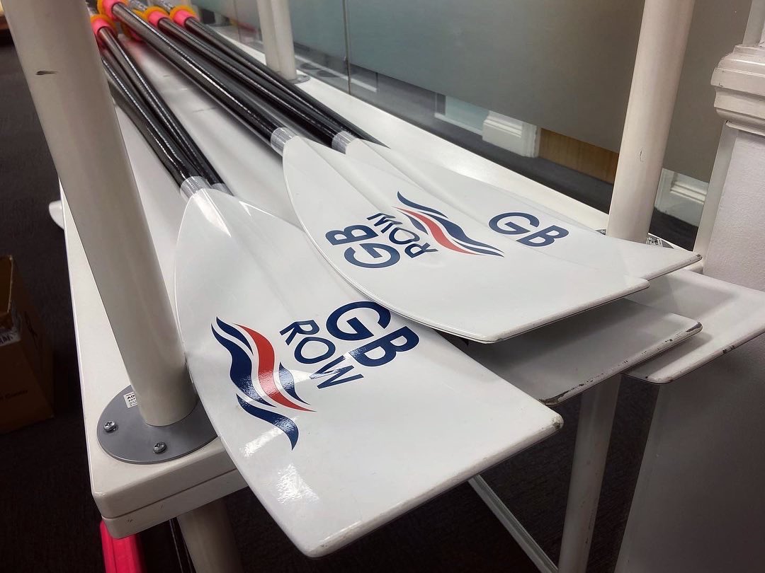 AliBooker_RD's tweet photo. The official @GBRow2023 merchandise has arrived &amp; it feels that little bit more real. I am extremely excited to be joining a Tri-Service team to row around the UK in 2025 🚣

Thank you GB Row, I cannot wait to begin this ocean rowing adventure 🇬🇧

#GBRow #TeamForces #ArmyReserve https://t.co/Xr7hO5YS5n