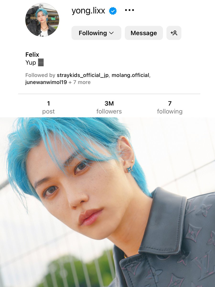 FELIXCharts's tweet photo. 🎊 #FELIX’s Instagram account (@ yong.lixx) surpassed 3 MILLION followers after 12 hrs 39 min 🥳🎉 

🥇 FELIX is the FASTEST 4th gen idol to reach this milestone 🔥 

#FLX_Charts #フィリックス
#FELIXxLouisVuitton @Stray_Kids https://t.co/hE31ZqSpQs