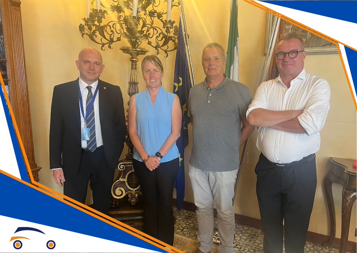 Confarca's tweet photo. Incontro tra le nostre cariche provinciali del #veneto, il nostro  segretario nazionale autoscuole Christian Filippi e la Vice presidente della @RegioneVeneto Dott.ssa Elisa De Berti sulle carenze di personale nelle #UMC della regione. https://t.co/1AgwPpJUtG