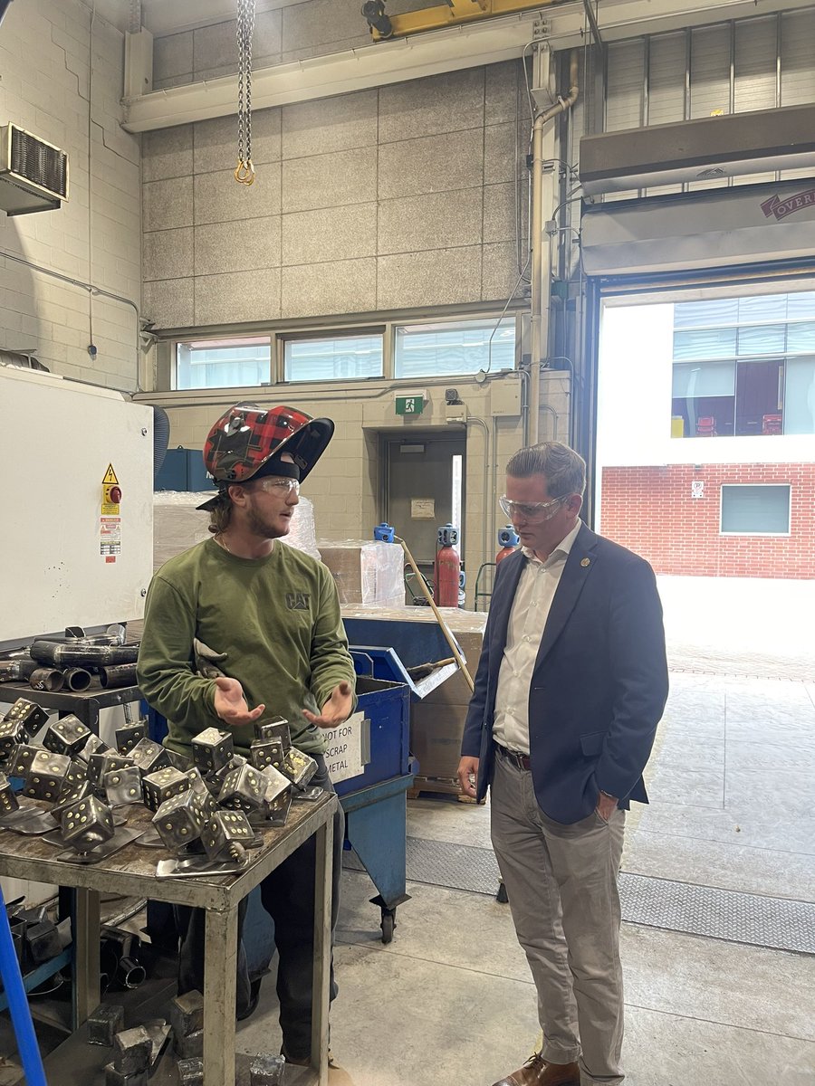 Harindermalhi's tweet photo. MPP @BramptonGraham learning about our trades programs @sheridancollege! Thank-you for visiting our youth summer camps today! #trythetrades #pathways https://t.co/foq5mM8ybV