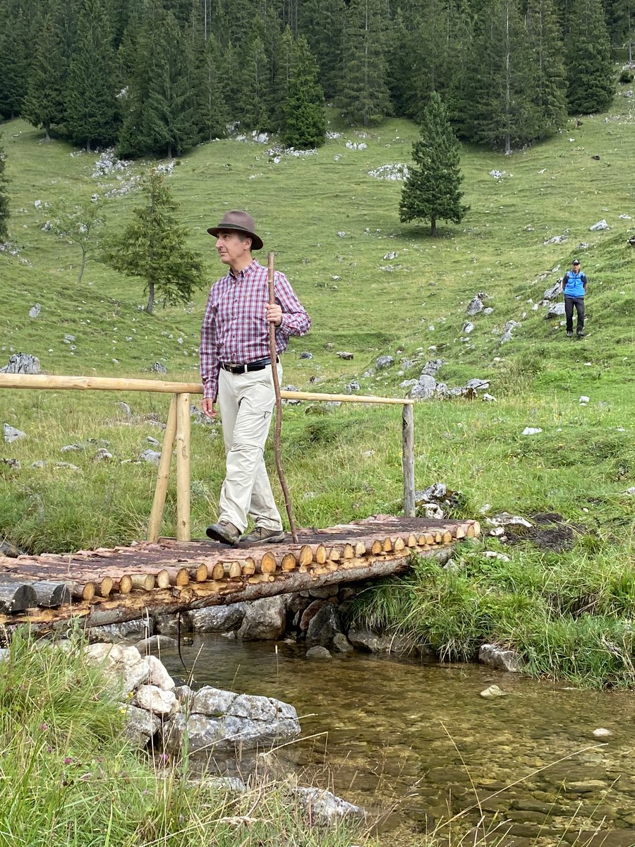 Cem Özdemir tweet media