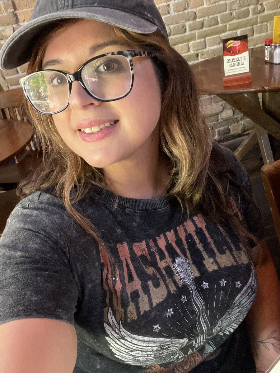 yesitsjessbabe's tweet image. I hate it here I’m
Leaving soon I can show you how to exit a room… #TheMaine