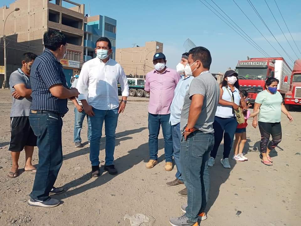 dickcastillo10's tweet photo. La Av. Prolongación Naranjal. Infraestructura vial  importante para distritos como San martín de Porres, permitirá  mejorar la conectividad de nuestro distrito con el callao y Lima Norte. Esta obra de 1.82 Kms, aumenta el valor de los predios,  mejora la situación socioeconómica https://t.co/0xQzvkgfVU
