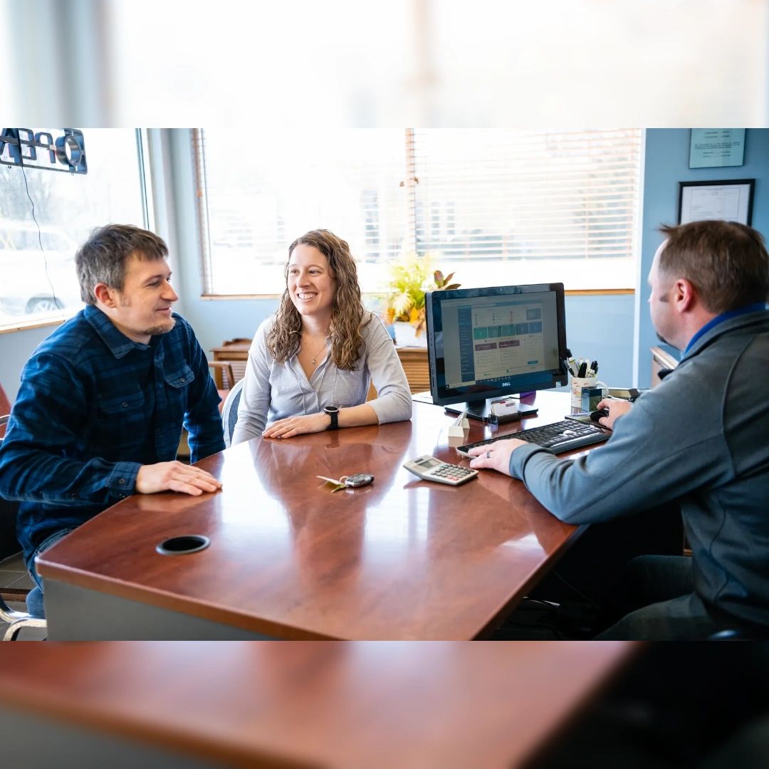 VineStMotorCo's tweet image. Worried about financing? Don't be! We offer in-house financing options to help you get behind the wheel of your dream car. No need to deal with banks or long approval processes. #InHouseFinancing #EasyApproval #UsedCars #VineStreetMotors #Financing