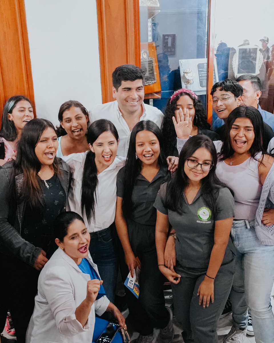 Tenemos que estar unidos en función de objetivos comunes, trabajando para acceder a las mismas oportunidades y haciendo que los recursos lleguen a quien los necesita. 

Levantemos juntos a nuestro país. ¡#Actuemos! 

#HagámonosCargo
#PazPlataYProgreso
#LosRíos