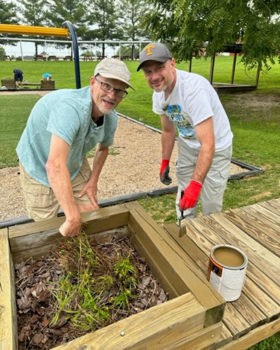 Coalition4Kids's tweet image. Big thanks to Fleenor Security for their amazing help at Coalition For Kids! 🙌 They stained playground equipment, weeded, and spruced up the area, making it cleaner and safer. 🏞️ Grateful for their support! #CommunityHeroes #FleenorSecurity ❤️