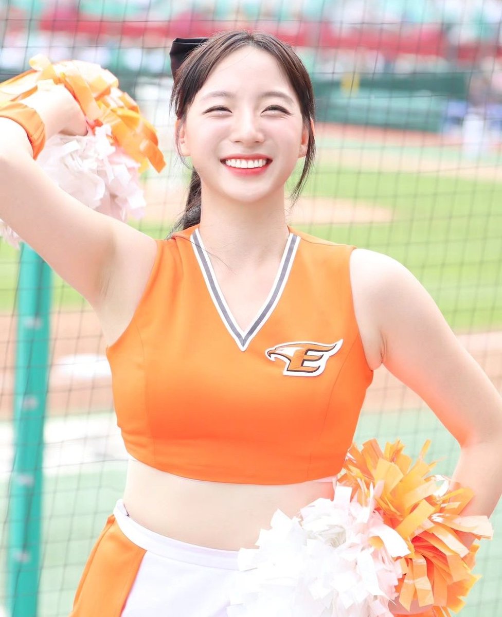 pits_daily's tweet photo. #dailypits #armpit #kpoparmpit #asianpits #lovearmpit https://t.co/l4vLstez5V