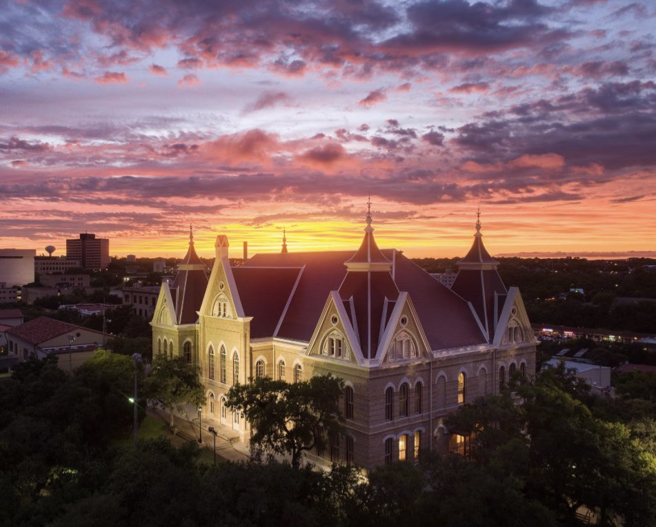 I am extremely blessed and excited to announce my commitment to further my education and play baseball at Texas State University. Thank you to my coaches, teammates, and family for supporting me throughout my journey. #EatEmUp #GoBobcats <a href="/TxStateBaseball/">Texas State Baseball</a> @2K23SHSBaseball