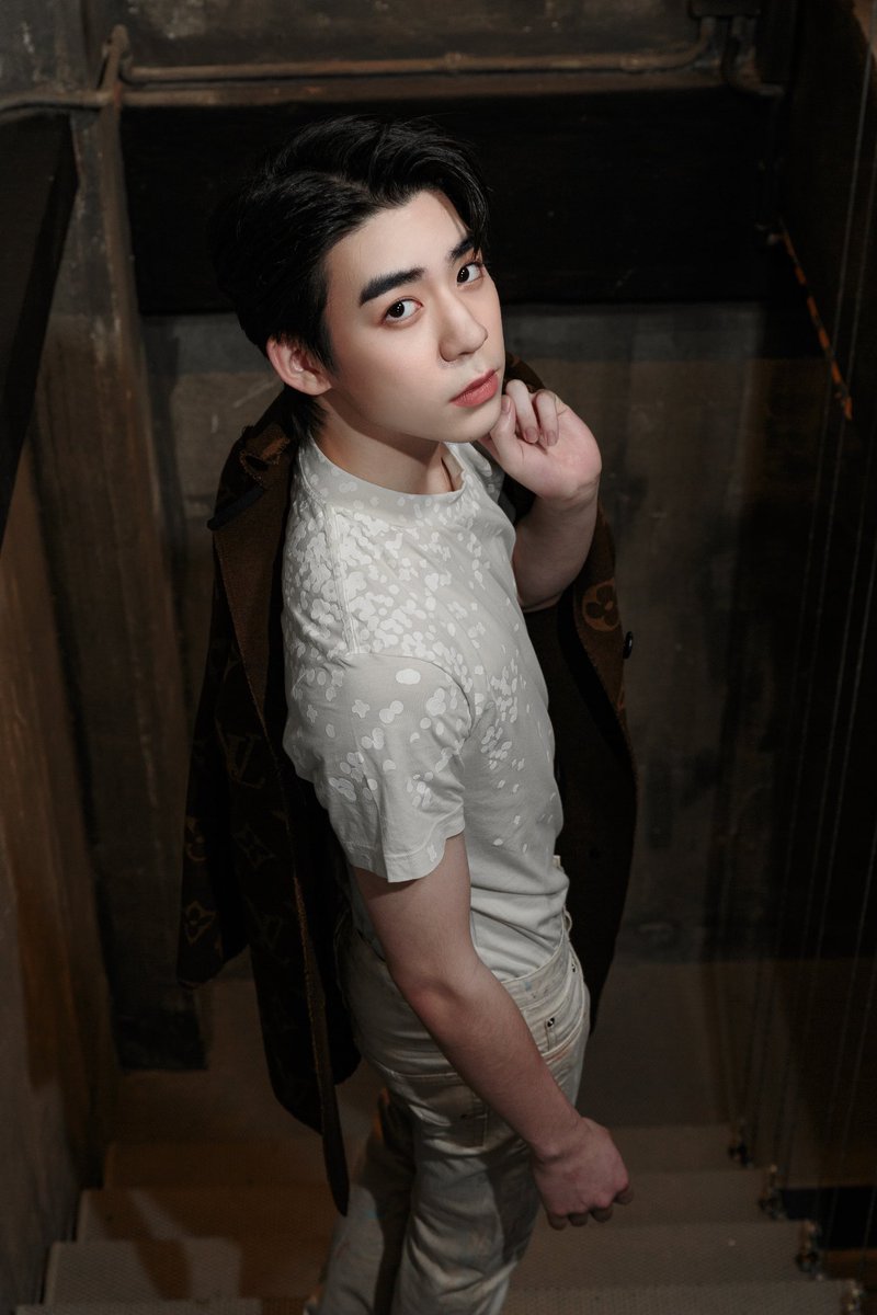 Firelust15's tweet photo. พรพิพัฒน์ ทำไมหล่อแบบนี้ #herointheseries https://t.co/aQRf2h4OZ1