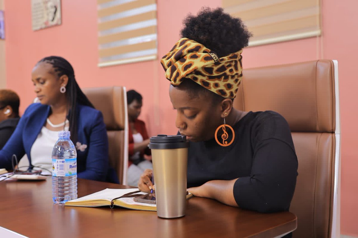 afyanahakiug's tweet photo. The master class in partnership with @ppglobe explored empowering perspectives &amp; strategies to amplify positive African narratives to ensure reproductive justice while laying foundation for continuous exploration of impactful avenues to ensure reproductive justice in Africa. https://t.co/iJ4qLnmUx2