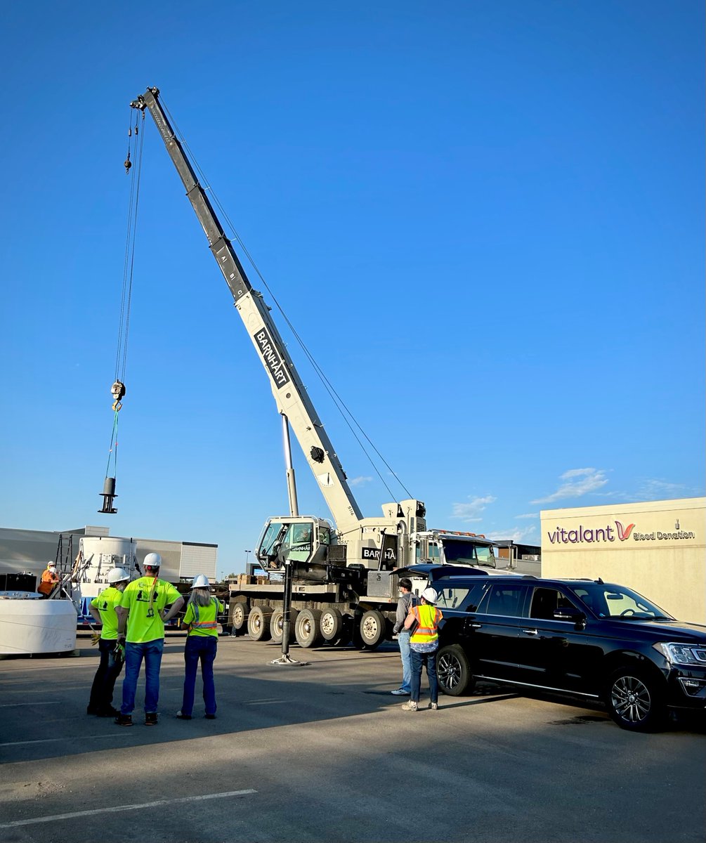 NNSANews's tweet photo. #NNSA’s Office of Radiological Security partnered with @Vitalant, one of the nation’s largest blood banks, to remove all 24 of its cesium irradiators. Thank you for helping to keep our country secure! Learn more about the ORS mission. #ProtectRemoveReduce https://t.co/EtMHPaE5hC