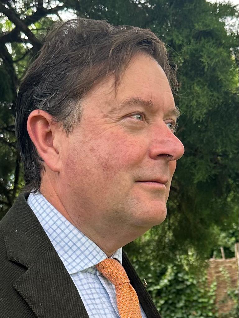 SaddlersCoPW's tweet photo. Welcome to our new Prime Warden for the Year - Hugh Taylor. He will build on Lucy’s legacy whilst focusing on his theme for the year - Entrepreneurship. He has a busy year planned…
#yearofentrepreneurship #entreprenteur #equestrian #leadership #startup #creative #smallbusiness https://t.co/75OdtKmFvS