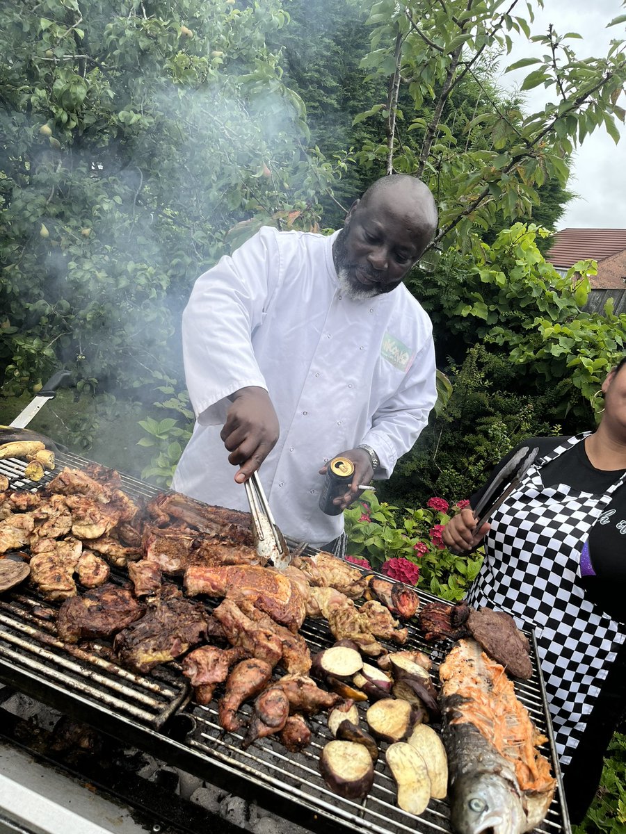 The man, the myth, the legend that is <a href="/joblijob16/">@nkono</a> not even that much singing 😂