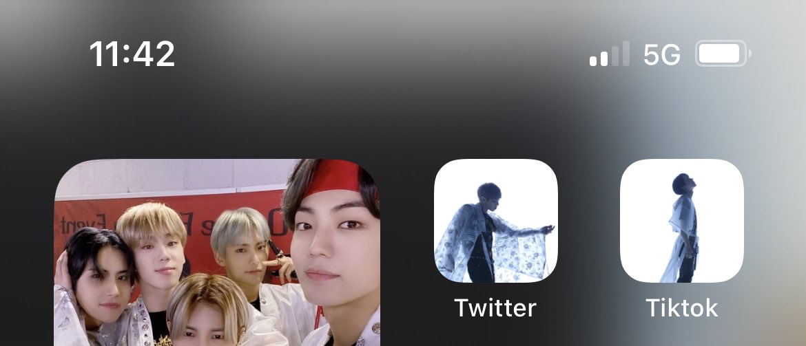 BeyondKwan's tweet photo. @Garbanzo929 I made a shortcut cause the app is ugly 😂 and deleted it off my Home Screen. Now it’s KBK from A.C.E https://t.co/2dRswnArai