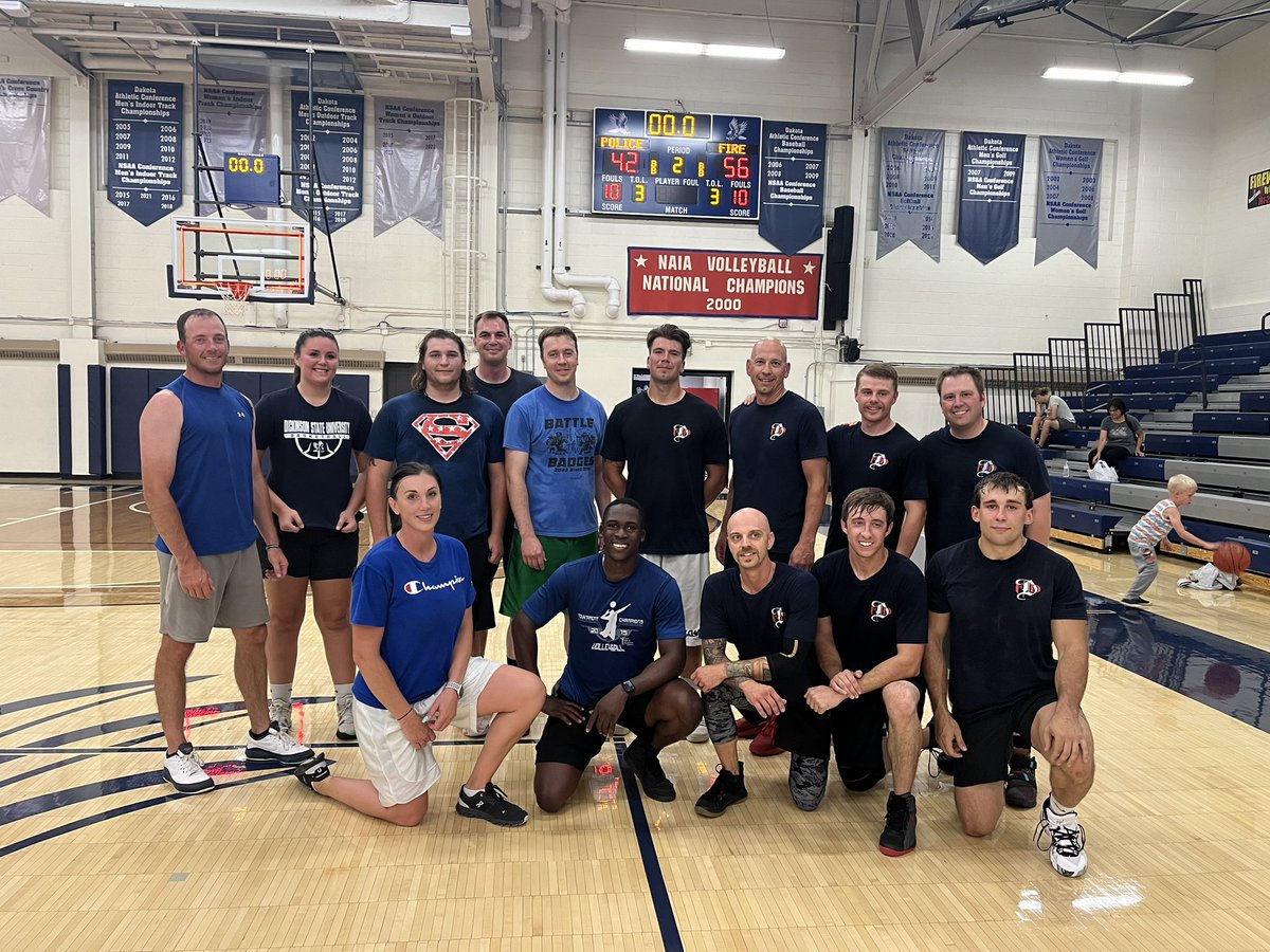 🚔Battle of the Badges Blood Drive 🚒kicked off yesterday with the Police vs Fire basketball game in Scott Gym! Fire came out with the 56-42 victory 🔥
Make sure to head over to the BAC to donate blood! Hours are 12pm-6pm Wednesday and Thursday Aug 2-3. 
Do your part!! 🩸