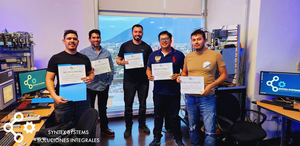 SyntexSystems's tweet photo. 🏭 Ingenieros de Servicio 24/7. ( Especialistas en control Allen Bradley - Siemens - CMZ)

👉 La inversión en conocimiento paga el mejor interés

📱https://t.co/KgOfgRkjKF

📨 alan.joya@syntexsystems.com

#SyntexSystems #siemens #AllenBradley #tesla #CMZ https://t.co/0n0JqGzY2H