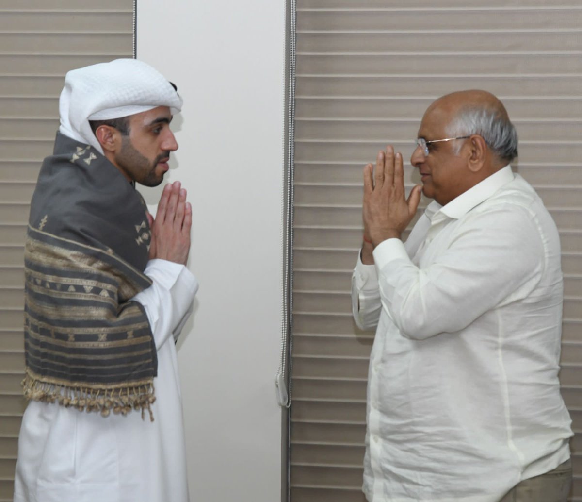 Bhupendrapbjp's tweet image. UAE ના ભારત સ્થિત રાજદૂત ડૉ. અબ્દુલનાસર  અલશાલી સાથે ગાંધીનગરમાં મુલાકાત કરી. 

તેમની સાથે GIFT સિટીમાં અબુધાબી ઈન્‍વેસ્ટમેન્‍ટ ઓથોરિટીની ઓફિસ કાર્યરત થવા અંગે ફળદાયી પરામર્શ કર્યો. ગિફ્ટ સિટી ખાતે વર્લ્ડક્લાસ ફિનટેક હબ ડેવલપ થઈ રહ્યું છે તેનાથી ફિનટેક સ્ટાર્ટઅપ્સને મળનારા લાભ…