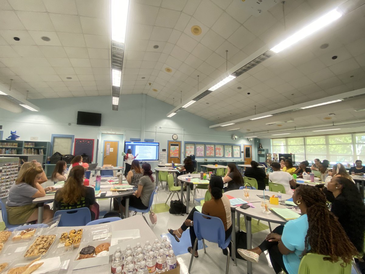 TaMiyahLowe's tweet photo. We truly have THE BEST of the best at @SeminoleTrails ! Our Panthers are in early for ELA summer common planning today. Dedicated to planning lessons that are relevant, rigorous and focused on the core. ⭐️🐾📝@STEPrincipalJJ @STES_Bush @Kathy_Winne https://t.co/ymG8NGG3pd