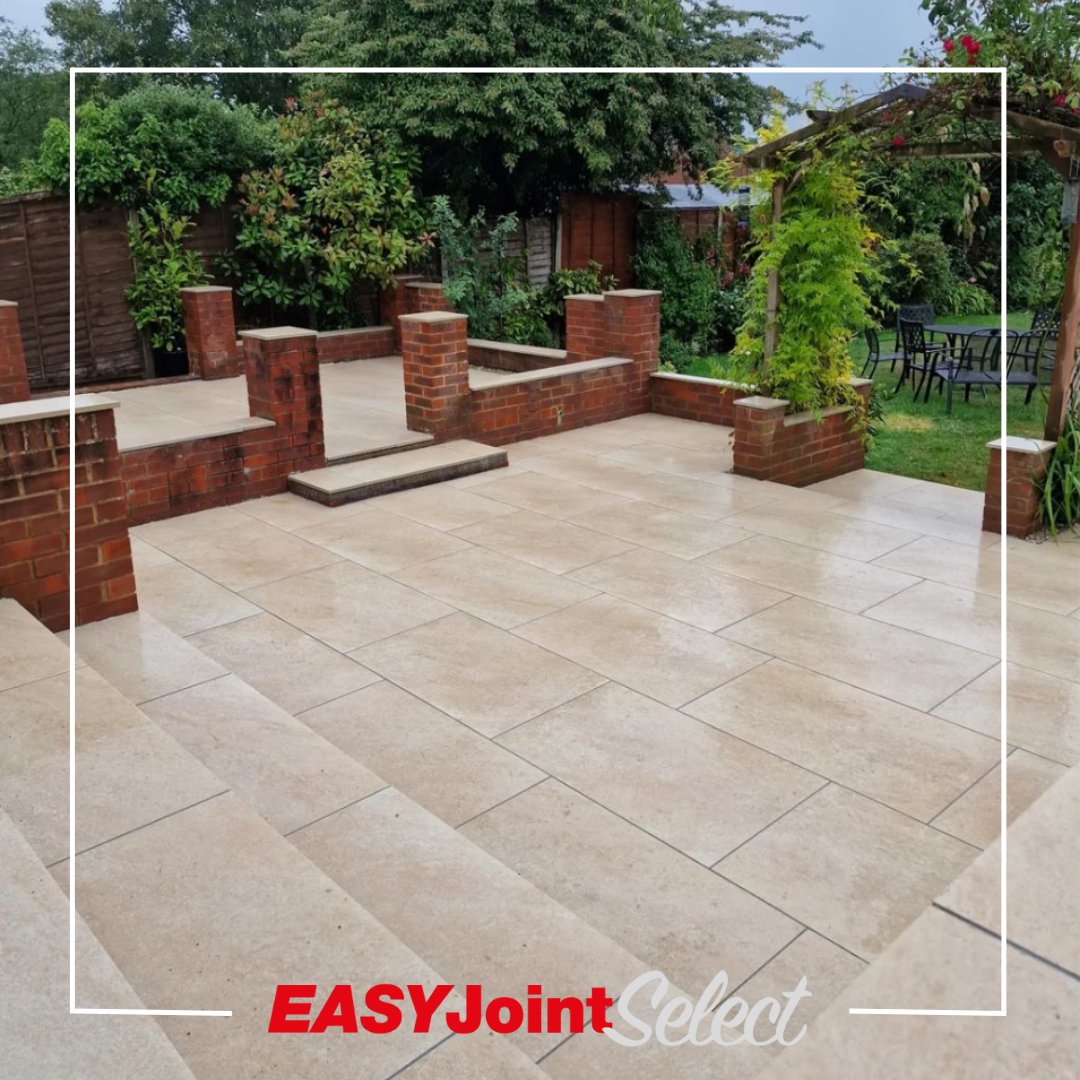 AzpectsLtd's tweet image. An amazing transformation 😱

Solent Garden Services ltd has created the perfect patio space using our EASYJoint Select in colour Tungsten 😍

#EASYJointSelect #JointingCompound #GardenTransformation #GardenDesign #Landscape #GardenIdeas #ModernLandscaping #LoveYourGarden