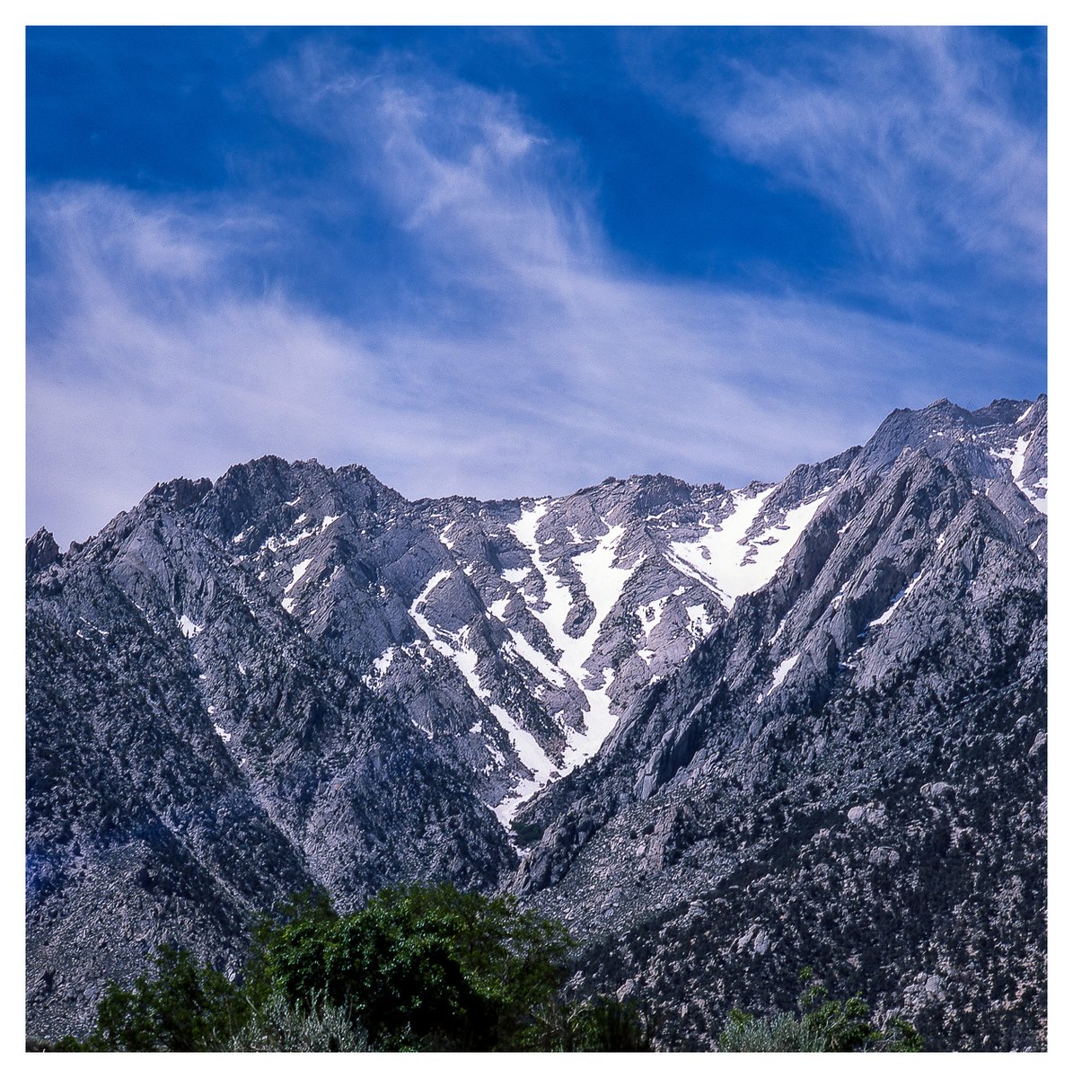 Photojeeper's tweet photo. On a trip to the Sierra's in 2017. From my campsite in Lone Pine.
Just to the left of Mt. Whitney a v-cut in the mountains.
Location: Lone Pine, CA - Mt. Whitney
Date: 2017-05-28
Film: Fuji Provia 100
Camera: Hassleblad 500 c/m 125mm
#film #filmphotography #fuji #fujiprovia https://t.co/eV6ad8aitO