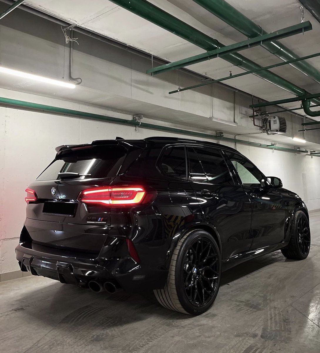 MPower_Daily's tweet image. BMW X5M Compétition 🖤✨