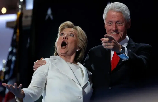 justa_msgnr's tweet photo. @HillaryClinton @JoeBiden @KamalaHarris 'Famous' people do all sorts of things... https://t.co/Uf8qLu2h1B