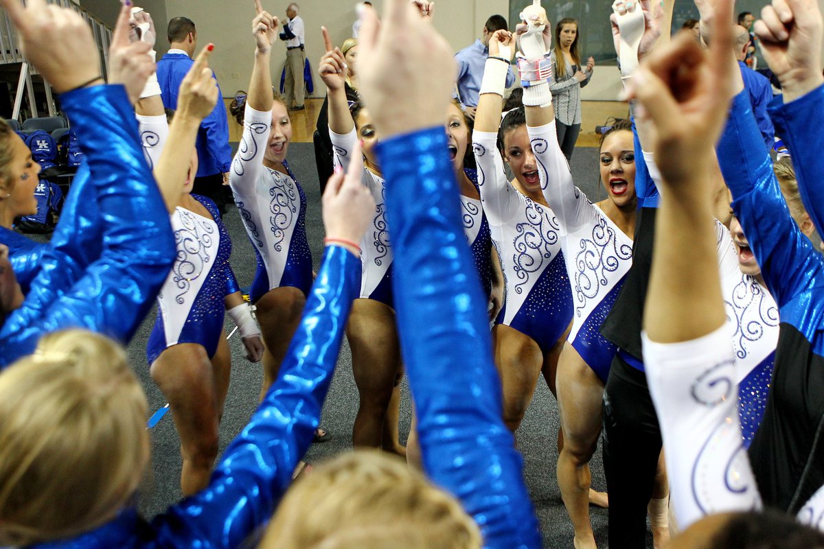 UKGymnastics's tweet photo. Can you believe we are embarking on our 𝟓𝟎𝐭𝐡 year of 𝐊𝐞𝐧𝐭𝐮𝐜𝐤𝐲 𝐠𝐲𝐦𝐧𝐚𝐬𝐭𝐢𝐜𝐬??

Us either! 🙀 Time flies when you’re having fun!!! 

If you’re an alumna of the program, visit https://t.co/Ov6UfRjqkF to receive updates on upcoming celebrations! 🤸‍♀️🎓✨

#WeAreUK https://t.co/Wfgn4oWZLr