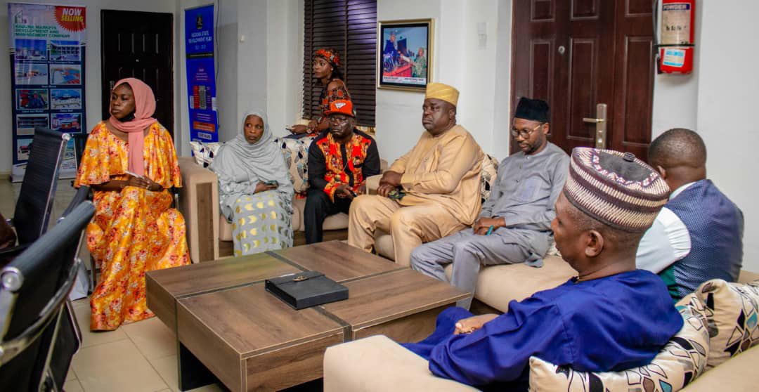 The Managing Director/CEO Kaduna Markets led the management team to a briefing with the newly appointed Commissioner, Ministry of Business, Innovation and Technology, Mrs Patience Fakai.

The MD provided an overview of the company’s activities and assured the Honourable