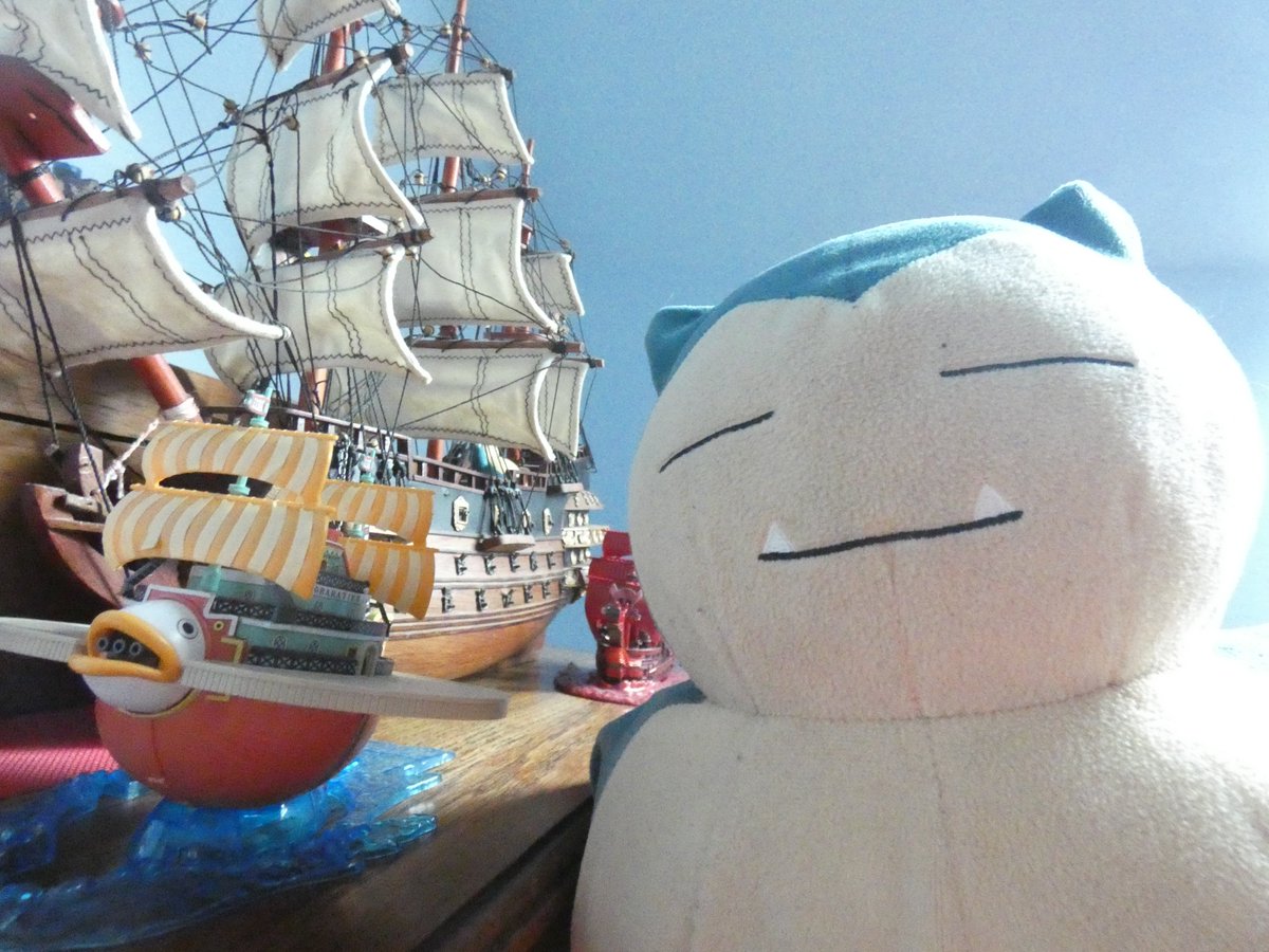 IzFlex's tweet photo. He sailor !

(but his boat is too small) https://t.co/Rx9DcWSeLe