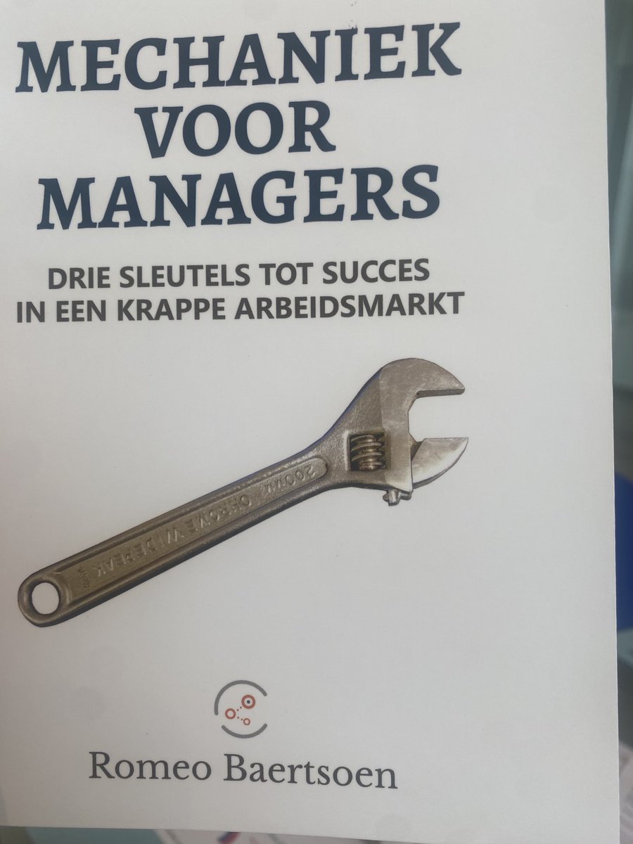 gmeesschaert's tweet photo. Klaar voor een nieuw boek over de #arbeidsmarkt. Met dank aan @baertsoen romeo https://t.co/K3CrfQamNz