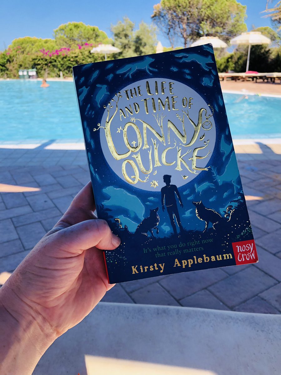 This book has had me captivated from beginning to end! A story of family, secrets, worlds colliding, friendships, acceptance and living life. #TheLifeAndTimeOfLonnyQuicke is a gem of a read. I loved #TheMiddler but this is equally brilliant. @kirstyapplebaum @NosyCrow