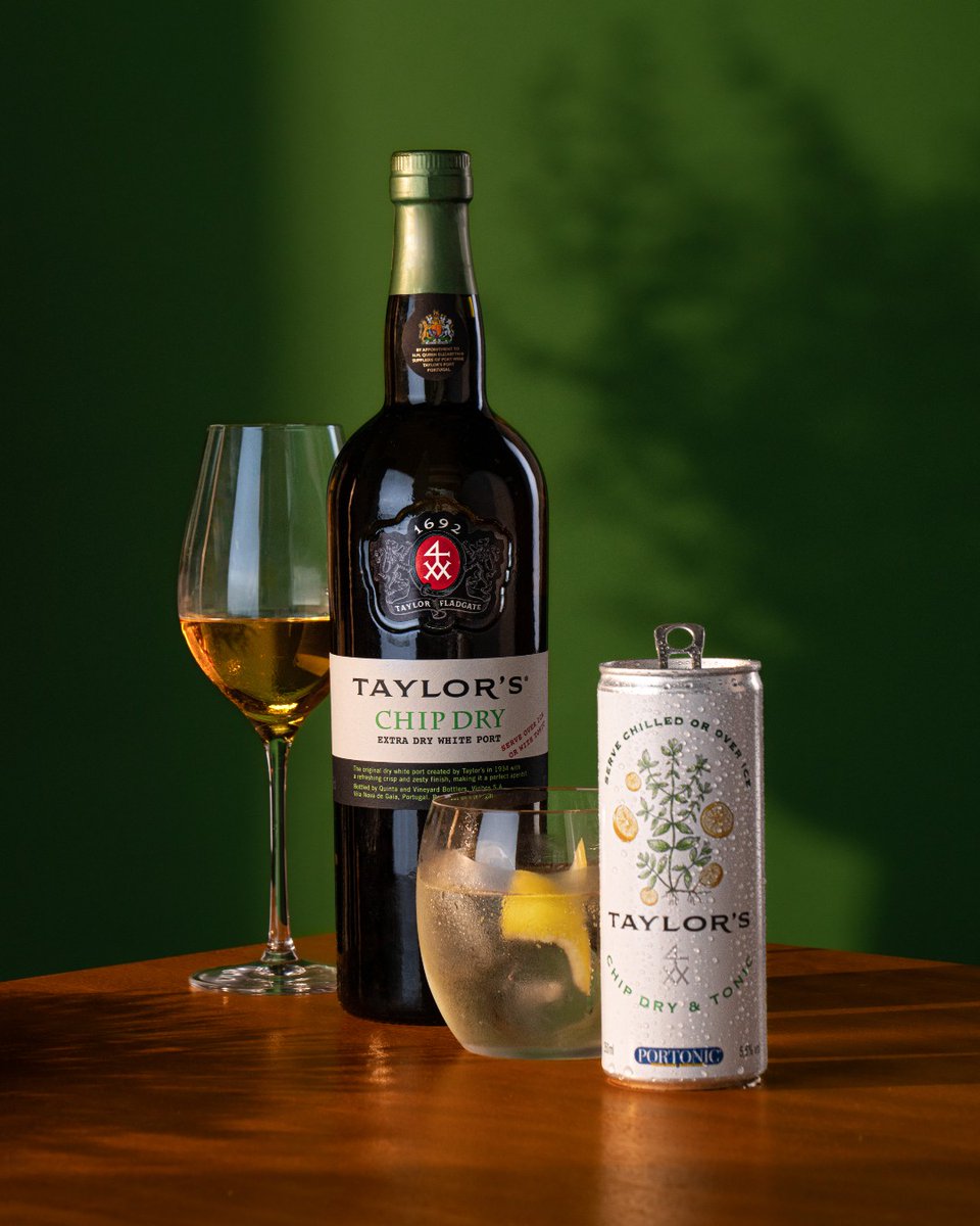 TaylorsPortWine's tweet photo. Perfect summer afternoons deserve perfect summer drinks. Just relax and enjoy.
--
Tardes de verão perfeitas merecem bebidas de verão perfeitas. Relaxe e desfrute.
#taylorsportwine #chipdry #whiteport #portwine #vinhodoporto #portcocktails #portandtonic #portonic #readytodrink https://t.co/brQ3H2GVAG