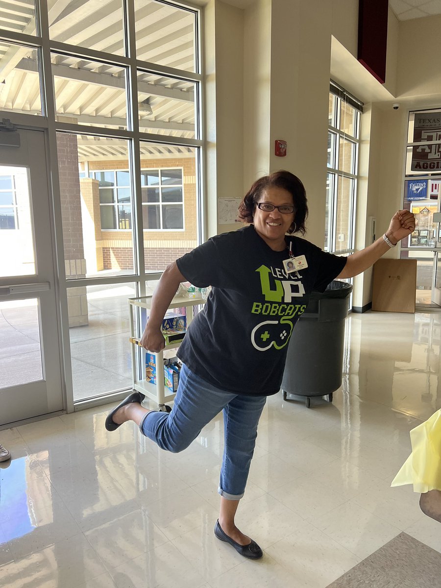 MemorialPISD's tweet photo. #LevelUpPlanoISD Memorial says Game On! https://t.co/ysQ9raeRoX