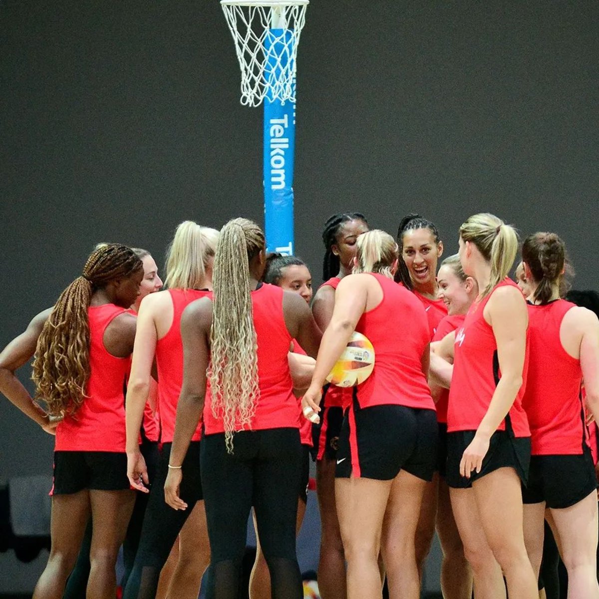 Wishing both the #Lionesses and Women's #EnglandNetball team good luck in their World Cup campaigns.🏆

Now go on and bring it home!🏴󠁧󠁢󠁥󠁮󠁧󠁿🎉