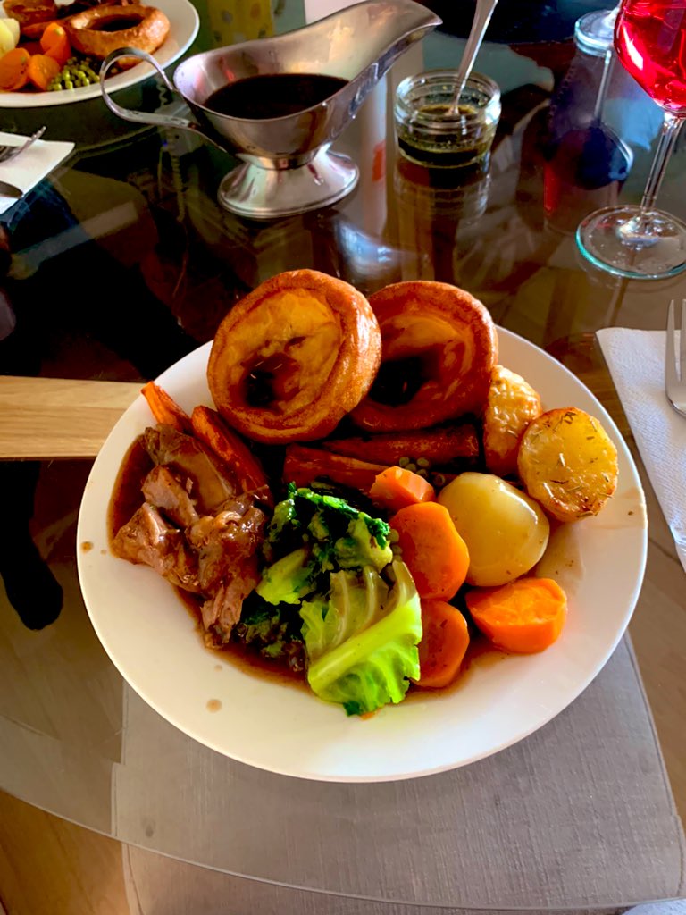 carlyepowell191's tweet photo. First meal in 4 days! #spainsortyourfoodout https://t.co/PKjF5hdIXg