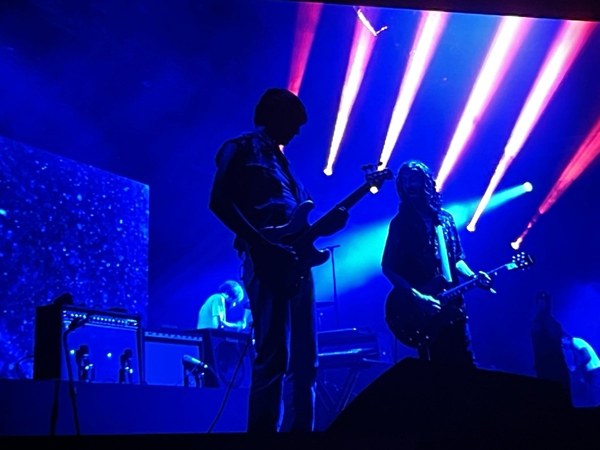 HaggerDarren's tweet image. The album ‘Is This It’ was a revelation, it changed my life, but I never got the chance to see The Strokes live, until tonight. What a gig, twenty+ years on from the release of that debut album and it still sounds so fresh… #TheStrokes #IsThisIt #TheStrokesSingapore #Singapore