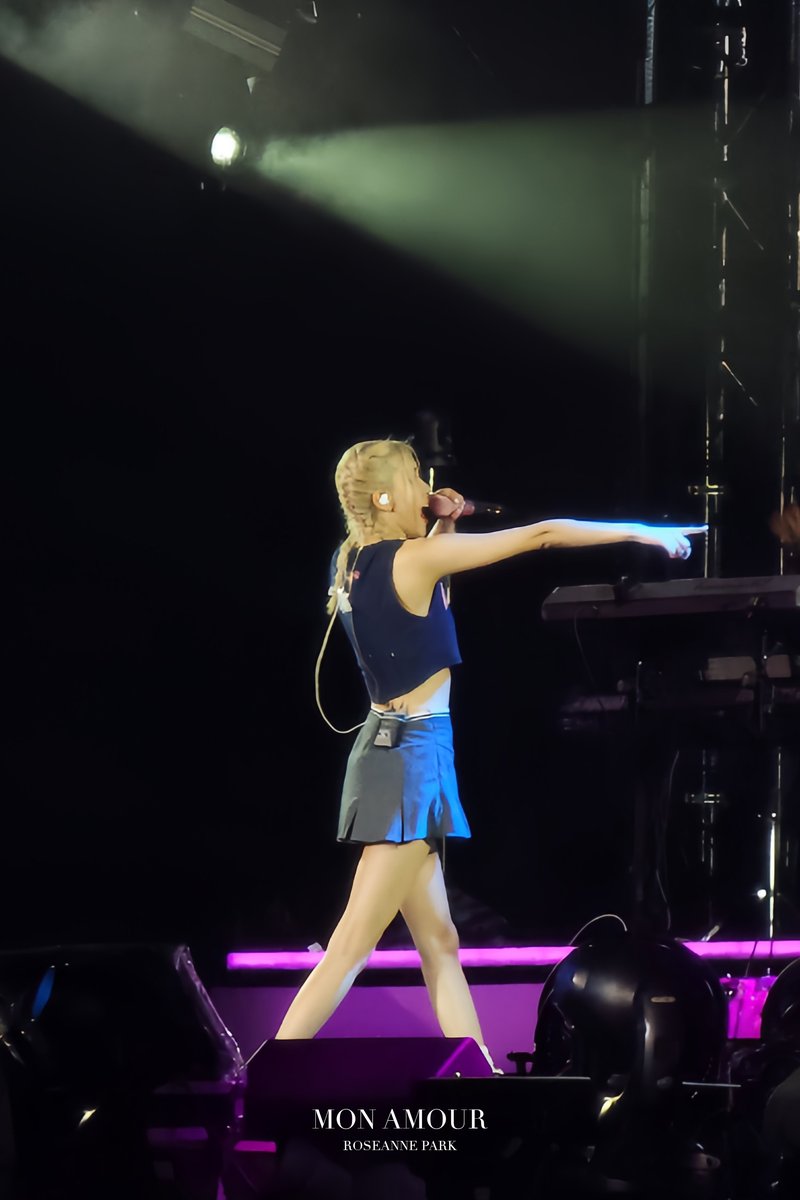 20230729
BORNPINK IN HANOI DAY 1
Baby had so much fun in Hanoi 💖
#ROSÉ #로제 #BLACKPINK #블랙핑크 #roses_are_rosie #BORNPINKINHANOI