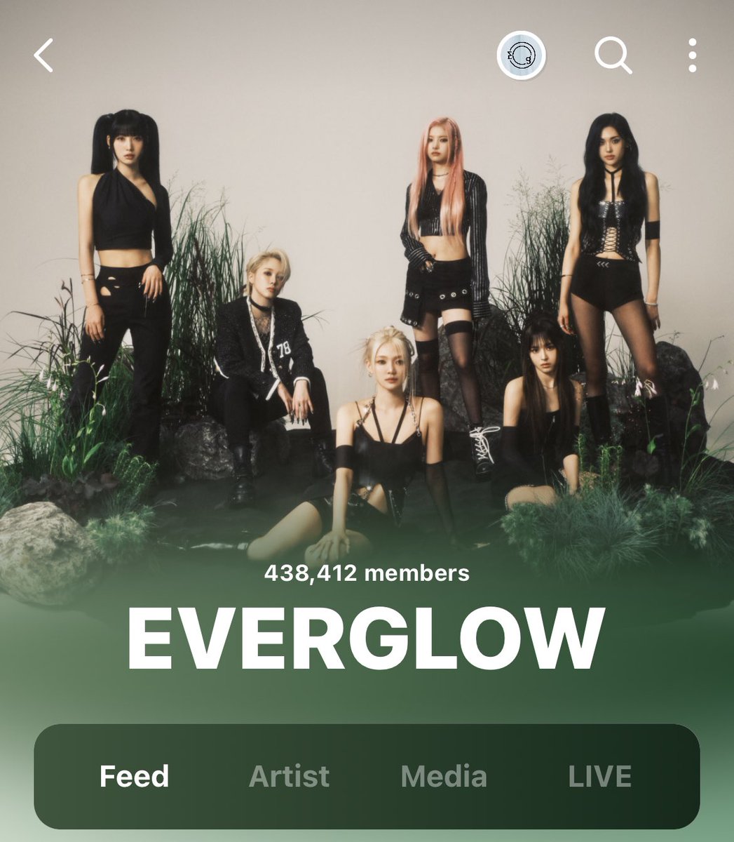 evglowz's tweet photo. everglow's updated weverse page 🤍 https://t.co/fHxX77KIXD