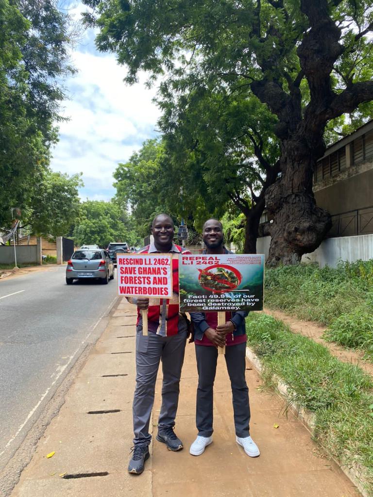 africa_soy's tweet photo. 49.9% of our forest reserves have been destroyed by galamsey.
L.I 2462 will accelerate destruction of already depleted forest areas.
#RepealLI2462
#RevokeL12462Now
#KeepOffOurForests
#StopForestMining
#NoToCommunityMining https://t.co/wsqc4YTSHI
