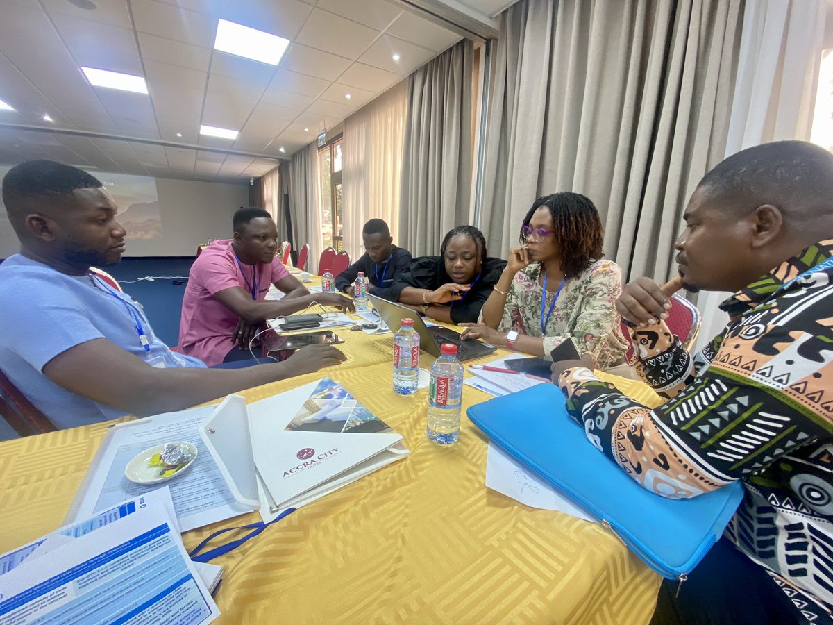 duboislaur's tweet photo. 🇬🇭Ghana national partners (government, trade unions & employers representatives, CSOs) committed to support and implement the @ILO #GALAB project against Child labor and Forced labor. @ILO_Childlabour @ILAB_DOL @Alliance8_7 https://t.co/Q2ZCu5Dlp6