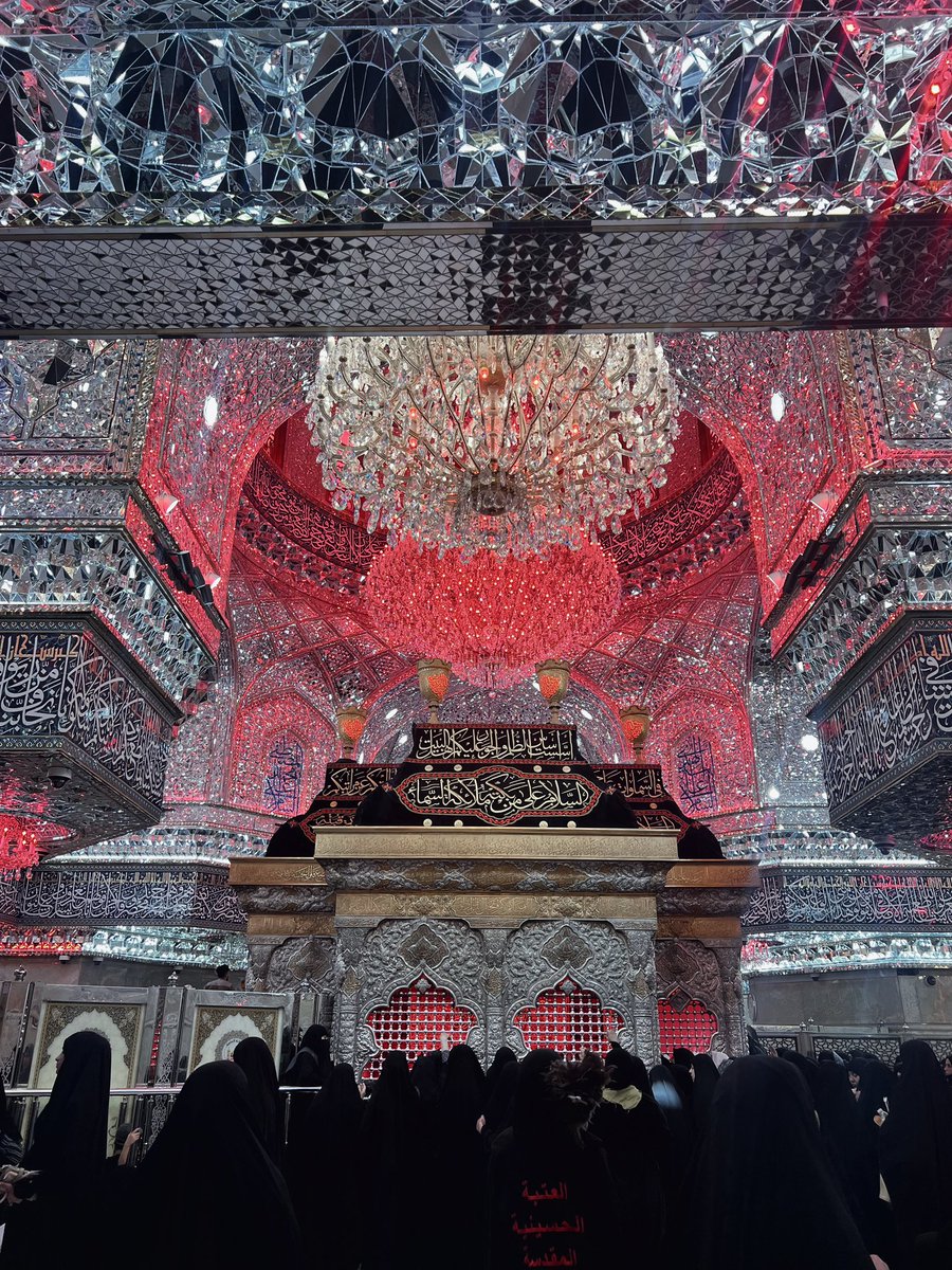 "ياغالِي،
ضريحَك بيتِي.."🤍