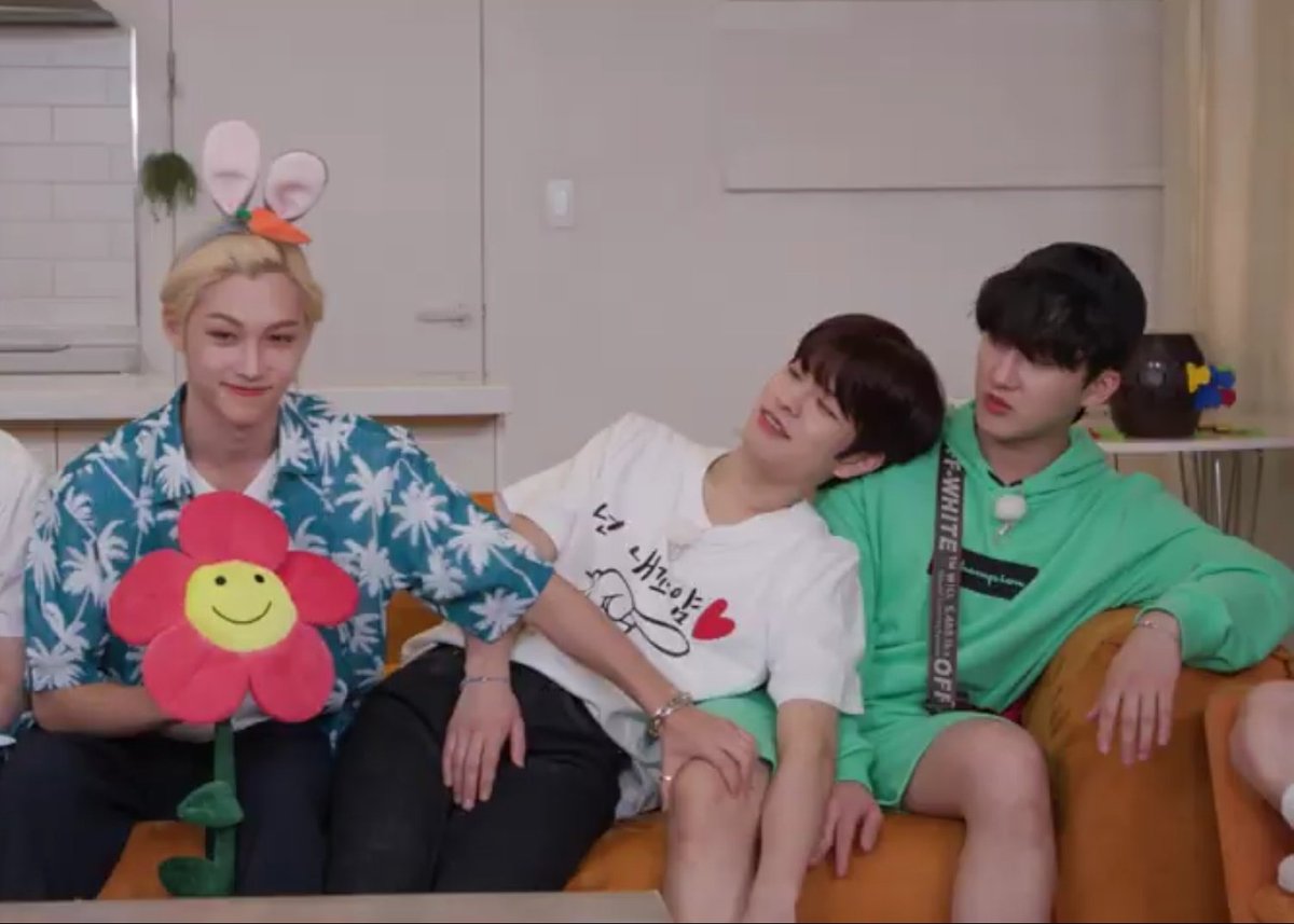 Whatever felix doesn't miss targets haha
#changlix #felix #changbin #straykids 
#필창