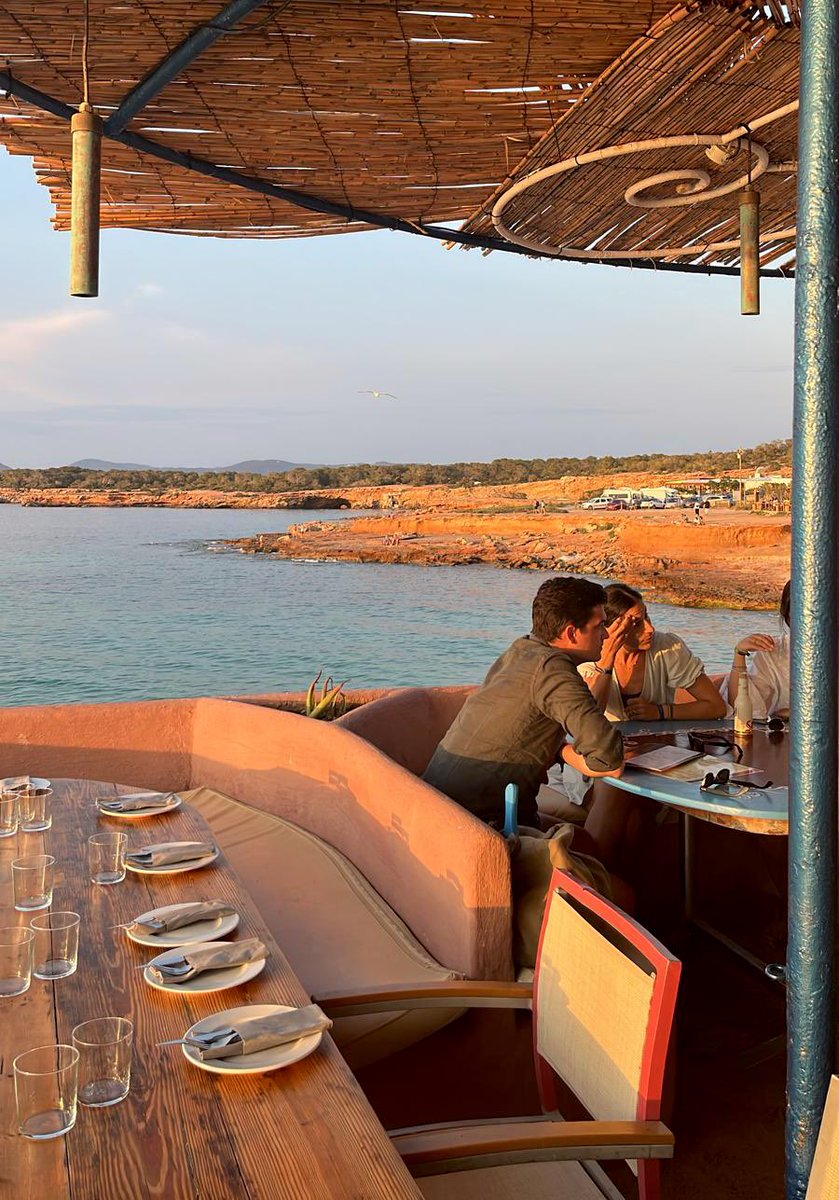 soffilolo's tweet photo. ibiza🇪🇸 https://t.co/ZsSKKaikn4