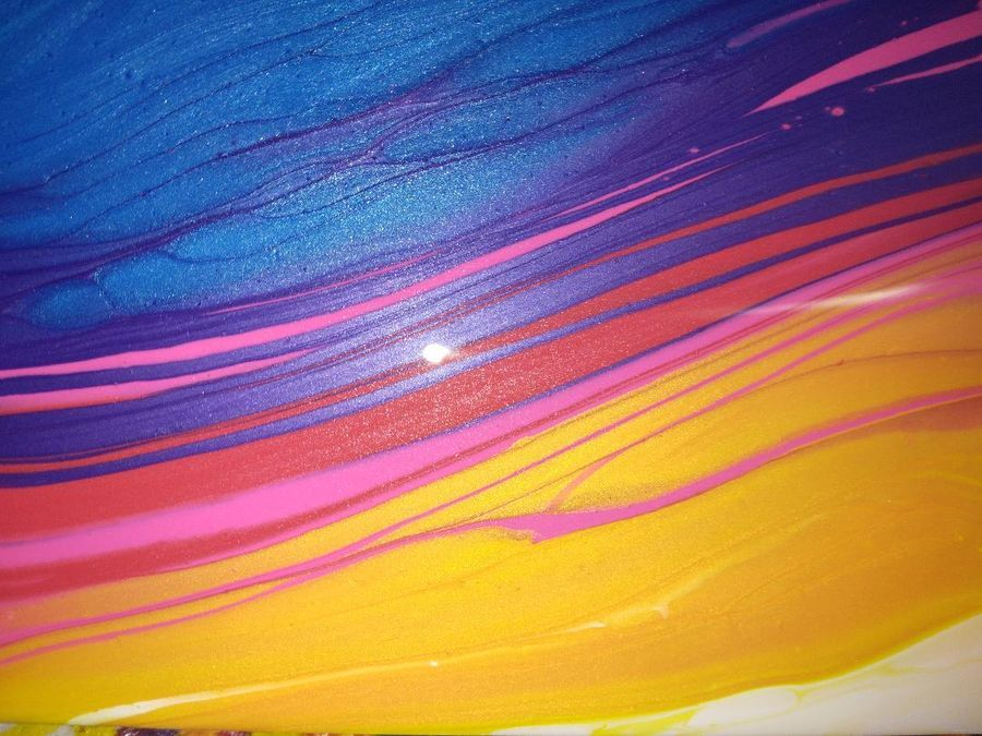 the_con_cept's tweet photo. I did a sunset ribbon pour this weekend. I like it. Simple but chic. #Art #Painting #DutchPour #RibbonPour https://t.co/t64it3lnbX
