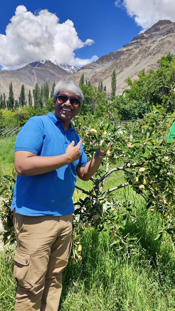 BiologyLums's tweet image. Field trip to Hashoopi gardens, Shigar as part of #BIO102. @sbasselums @LifeAtLUMS #LUMSxUOB23