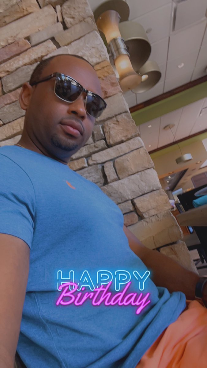 hanleyj2's tweet photo. Another one 🎂🍾 https://t.co/SSMzNl1h54