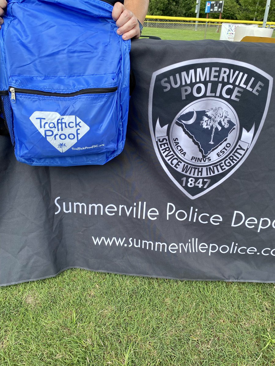SC_HTTF's tweet photo. The Tri-County Regional Task Force held a backpack giveaway yesterday in collaboration with Summerville Police Department. Thank you to everyone that showed up to help promote #TraffickProofSC and share resources with the community. #humantraffickingawareness https://t.co/EClXgFE58F