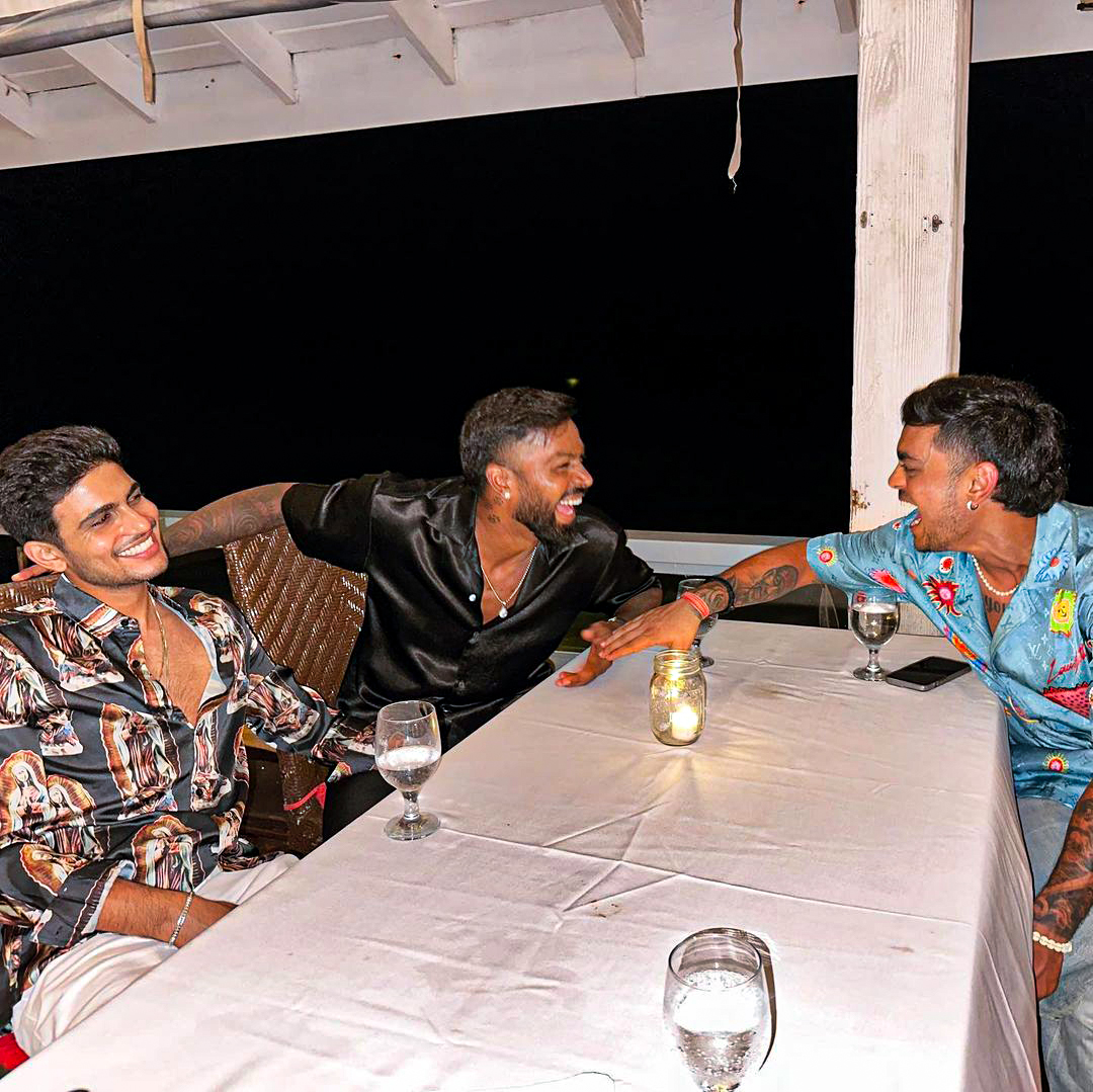 Cricketracker's tweet photo. Guess the joke.

📸: Hardik Pandya https://t.co/aPk9vZbrjB